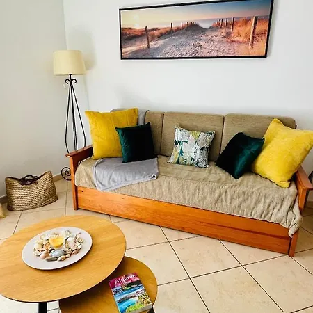 شقة Seashell Oura *