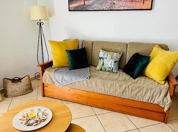 דירה Seashell Oura *